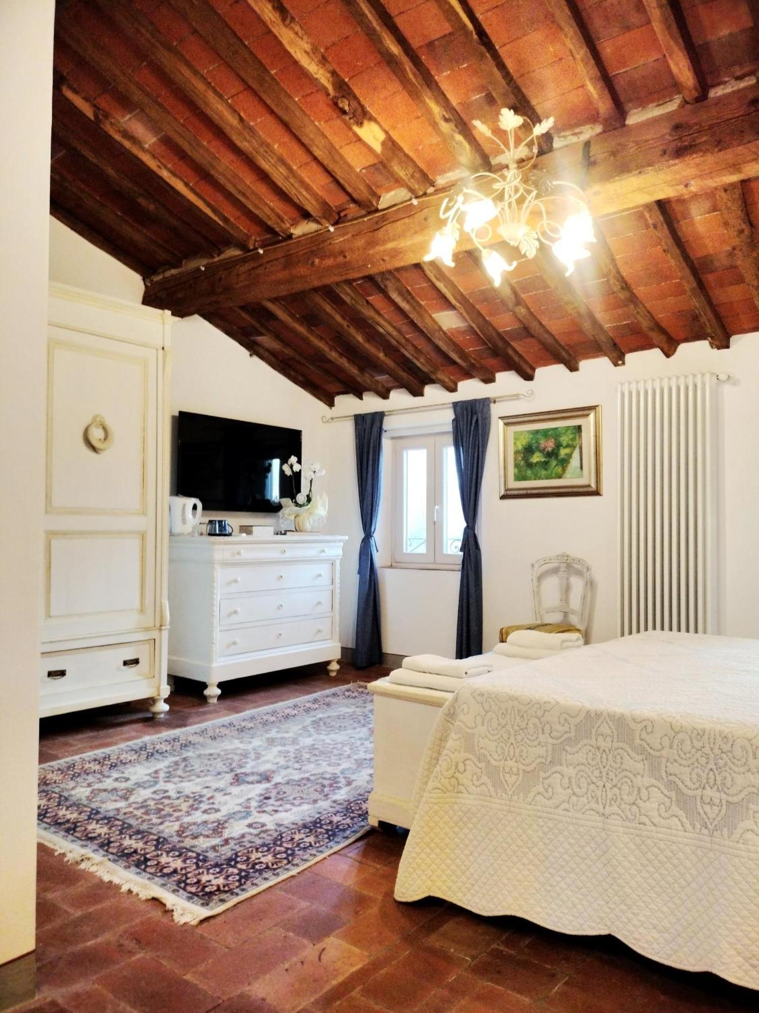 B&B La Rosa Nel Verde Lukka Zewnętrze zdjęcie